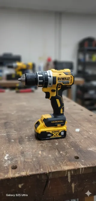 Kit Taladro Atornillador tipo Dewalt 20V