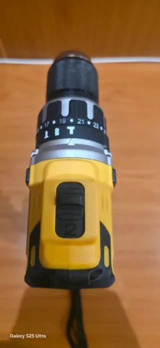 Kit Taladro Atornillador tipo Dewalt 20V