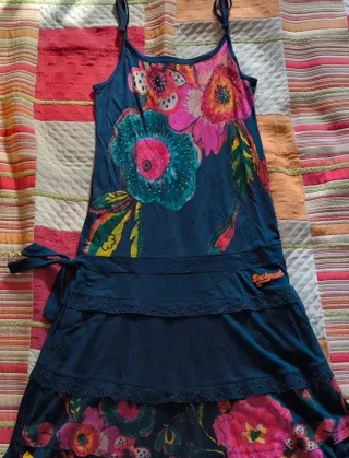 Vestido Desigual tirantes flores