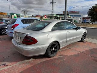 Mercedes-Benz  CLK 2004