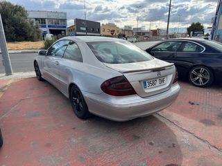 Mercedes-Benz  CLK 2004