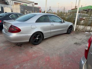Mercedes-Benz  CLK 2004