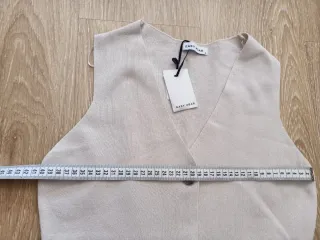 Conjunto Easy Wear chaleco y pantalón beige