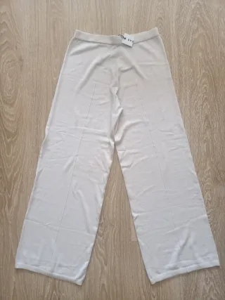 Conjunto Easy Wear chaleco y pantalón beige