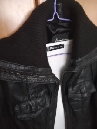 Cazadora Piel Ovina Vintage Stradivarius Talla xs