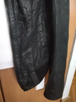 Cazadora Piel Ovina Vintage Stradivarius Talla xs