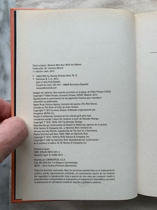 Mujeres que corren con los lobos.