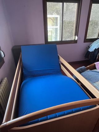 Cama articulada Sunrise Medical Adriana