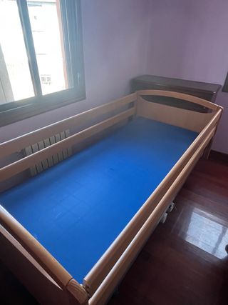 Cama articulada Sunrise Medical Adriana