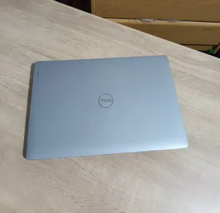 Portátil Dell i5