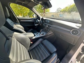 Alfa Romeo Stelvio veloce