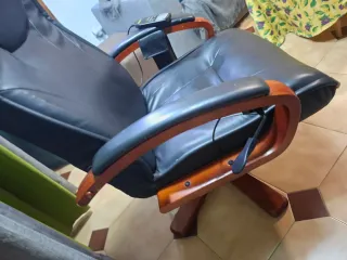 Sillón de oficina piel y madera