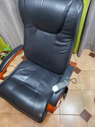 Sillón de oficina piel y madera