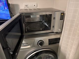 Microondas con Grill KOENIC