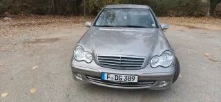 Mercedes-Benz Clase C 2004