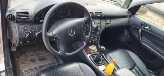 Mercedes-Benz Clase C 2004