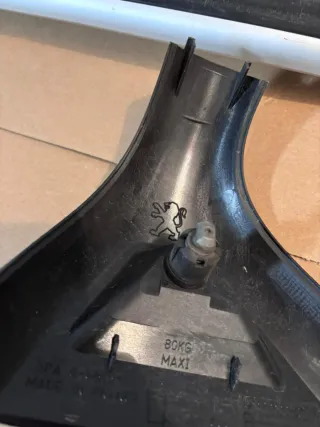 Barras de techo Peugeot originales con llave