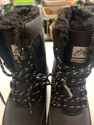 Botas de nieve negras para mujer