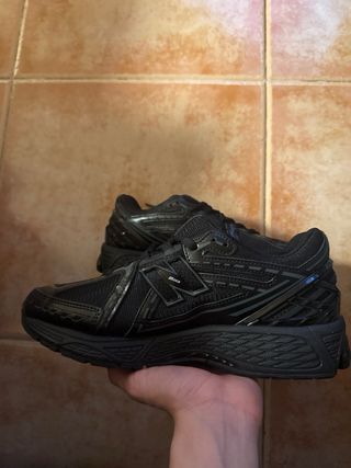 New Balance 1906r Negras Talla 42