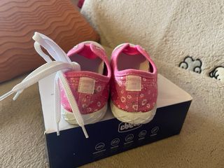 Scarpe Chicco n.32 rosa floreali