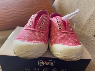 Scarpe Chicco n.32 rosa floreali