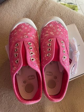 Scarpe Chicco n.32 rosa floreali