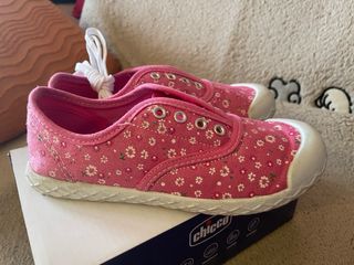Scarpe Chicco n.32 rosa floreali