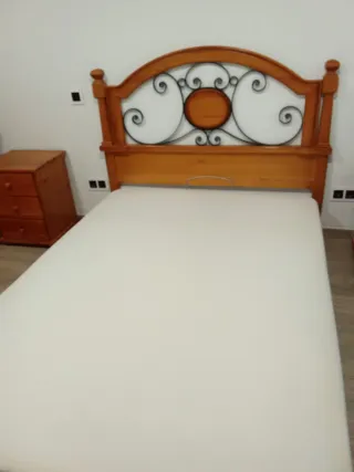 Cama Matrimonio con somier y cabecero