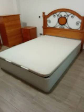 Cama Matrimonio con somier y cabecero
