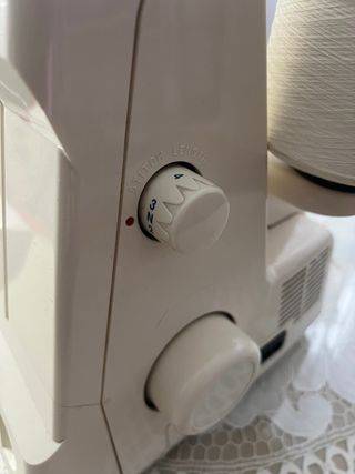 Remalladora Singer 4 hilos