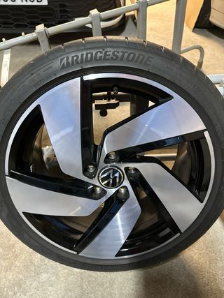 Llantas VW Golf GTI MK8 18