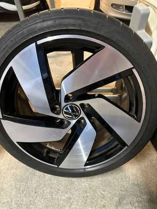 Llantas VW Golf GTI MK8 18