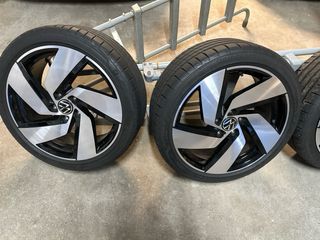 Llantas VW Golf GTI MK8 18