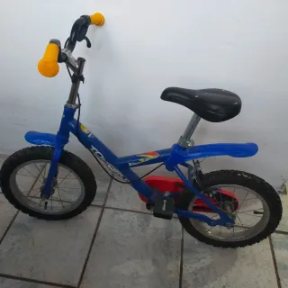 Bicicleta infantil azul