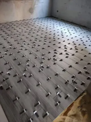 Servicios de reformas: azulejos, pintura, pladur