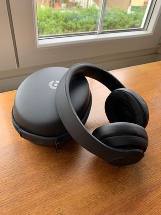 Beats Studio Pro Negros