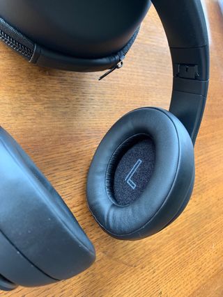 Beats Studio Pro Negros