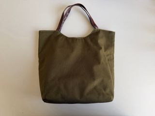 Bolso de lona verde a estrenar