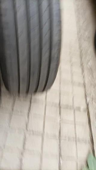 2 Ruedas Goodyear 215/55 R17 94T