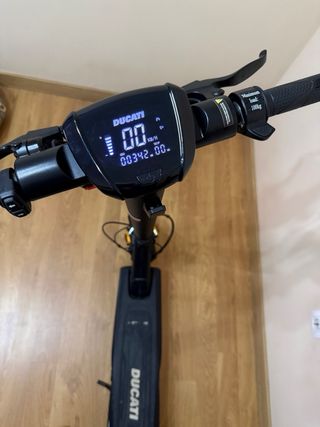 Monopatín Eléctrico Ducati Pro 3