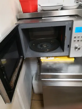 Microondas Tarrington plateado