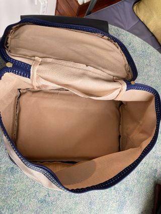 Neceser de viaje beige y azul