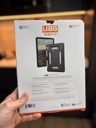 Funda UAG Scout LT iPad A16 10.9 (2025)