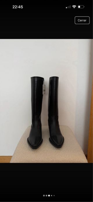 Botas altas negras. Nuevas sin usar, con etiqueta