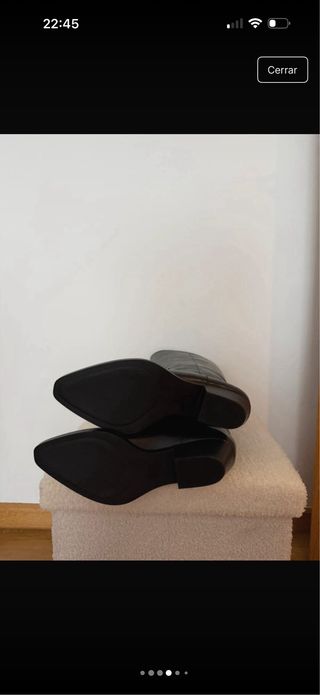 Botas altas negras. Nuevas sin usar, con etiqueta