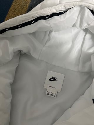 Chaqueta Larga Nike Therma-Fit Blanca