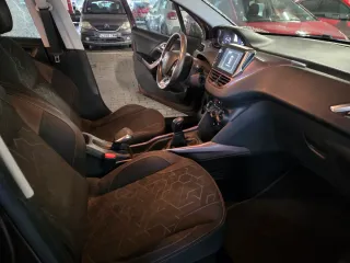 Peugeot 2008 2015