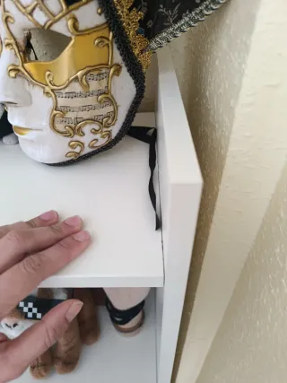 Estantería blanca de madera