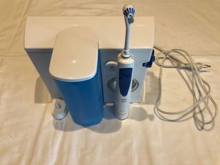 Oral-B Oxyjet Irrigador Braun PRO2000 (Estación)