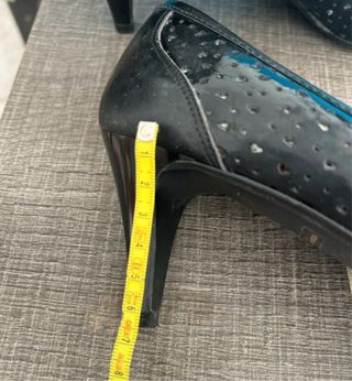 Zapatos de tacón Mustang negros